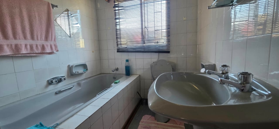 3 Bedroom Property for Sale in Riebeeckstad Free State